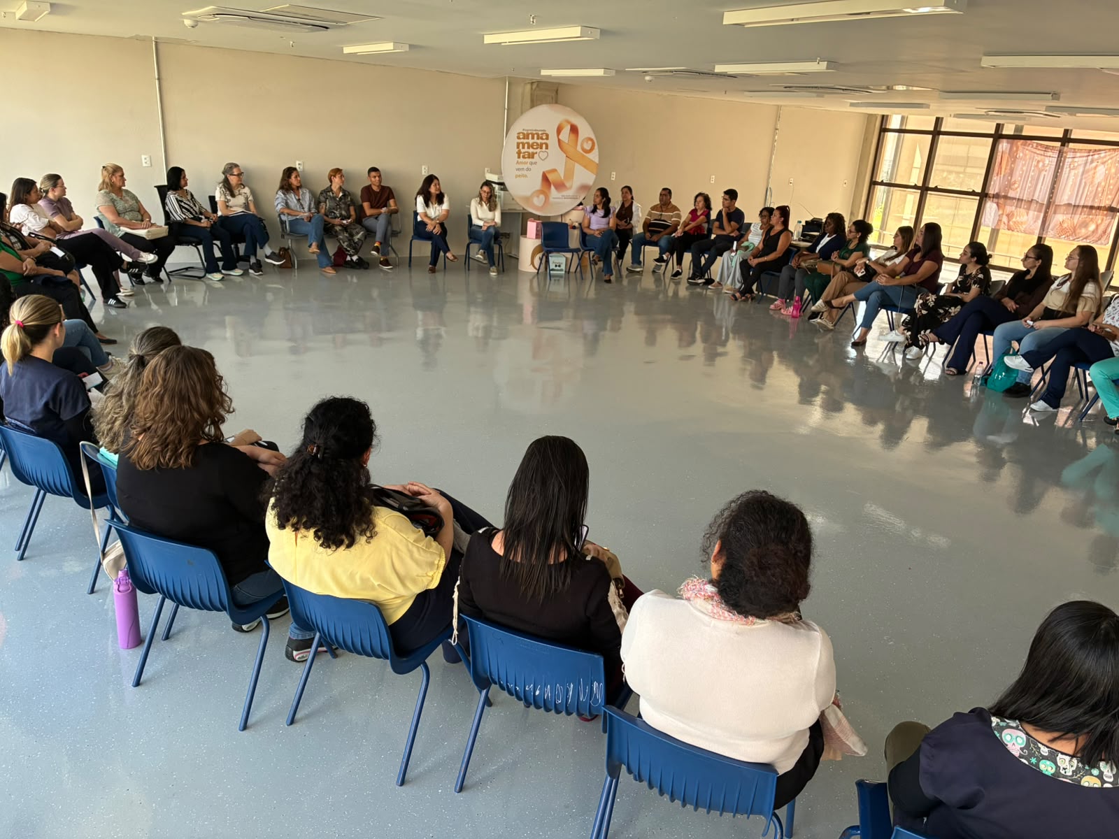Equipes de saúde recebem capacitação sobre aleitamento materno